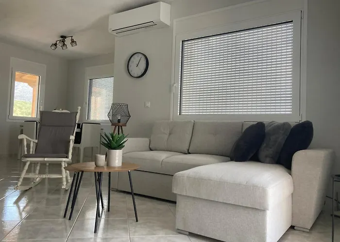 Enchanting Mycenae - Your Greek Retreat Apartment